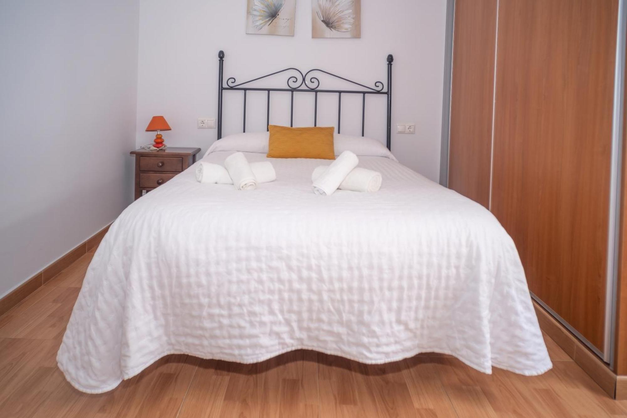 Apartamentos Tranquilos Conil Facil Aparcamiento 科尼尔-德拉弗龙特拉 外观 照片